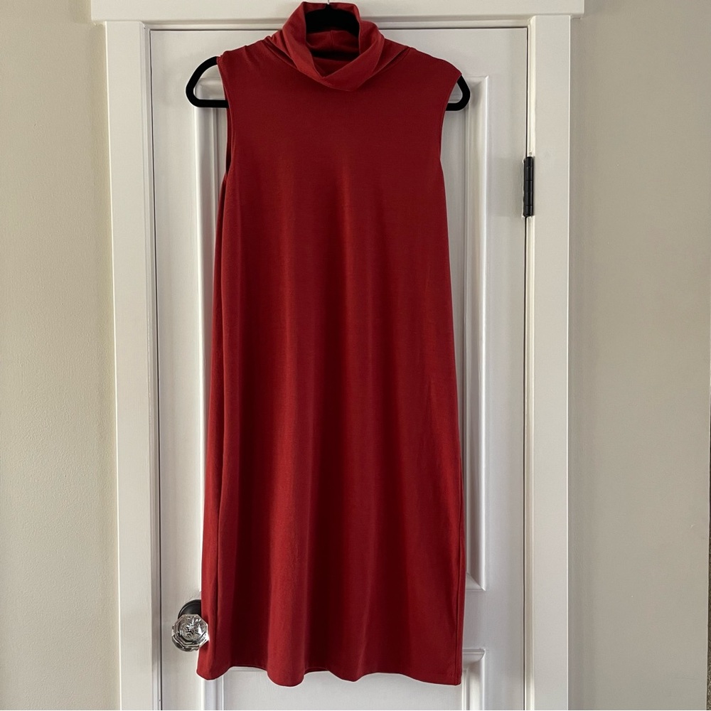 Old navy turtle neck maroon tank dress